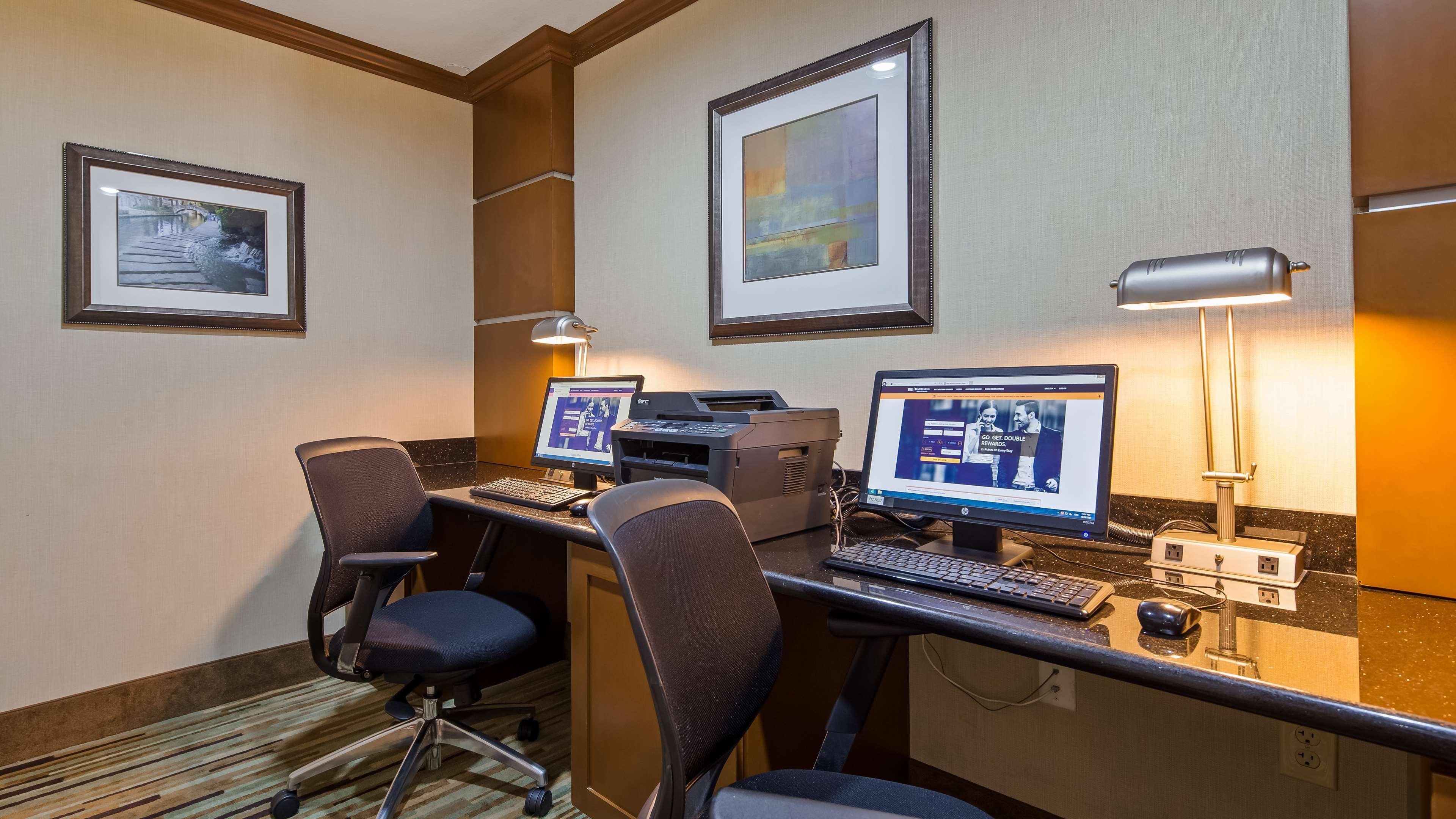 Best Western Plus Atrium Inn Schertz Extérieur photo